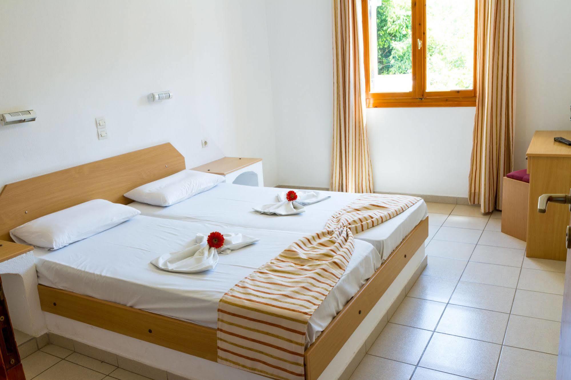 Ideal Hotel Kokkini Hani Экстерьер фото